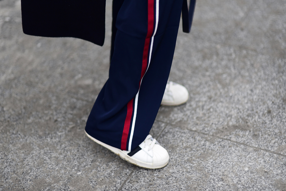 side-stripe-pants-street-style