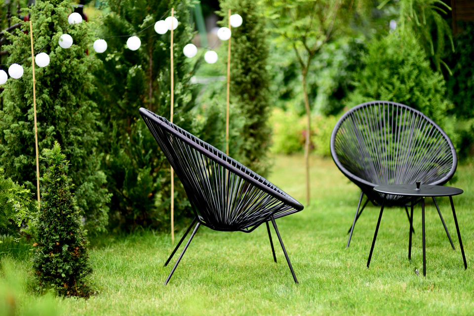acapulco-chair-garden-home-decor-inspiration