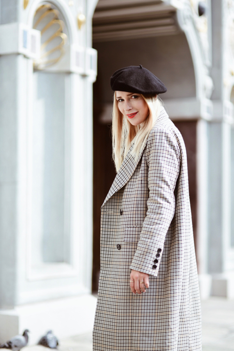 checked-coat-street-style-outfit