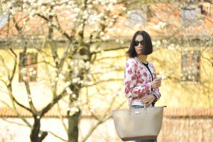 floral-jacket-street-fashion