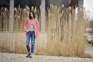 striped-jacket-street-fashion