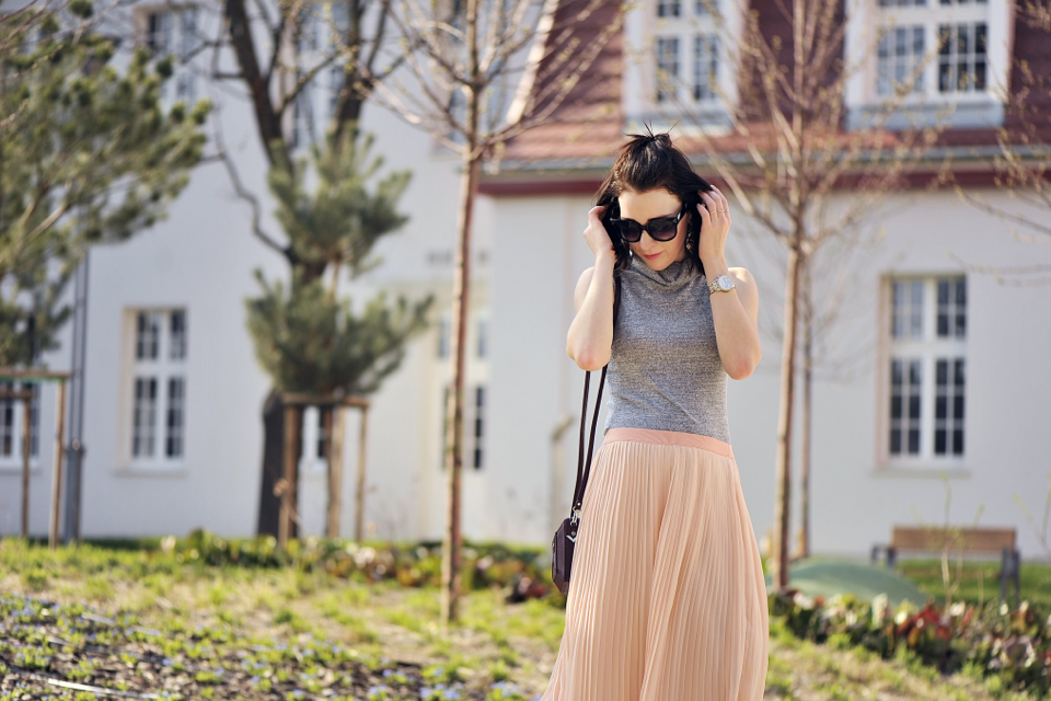 pleated-skirt-street-fashion