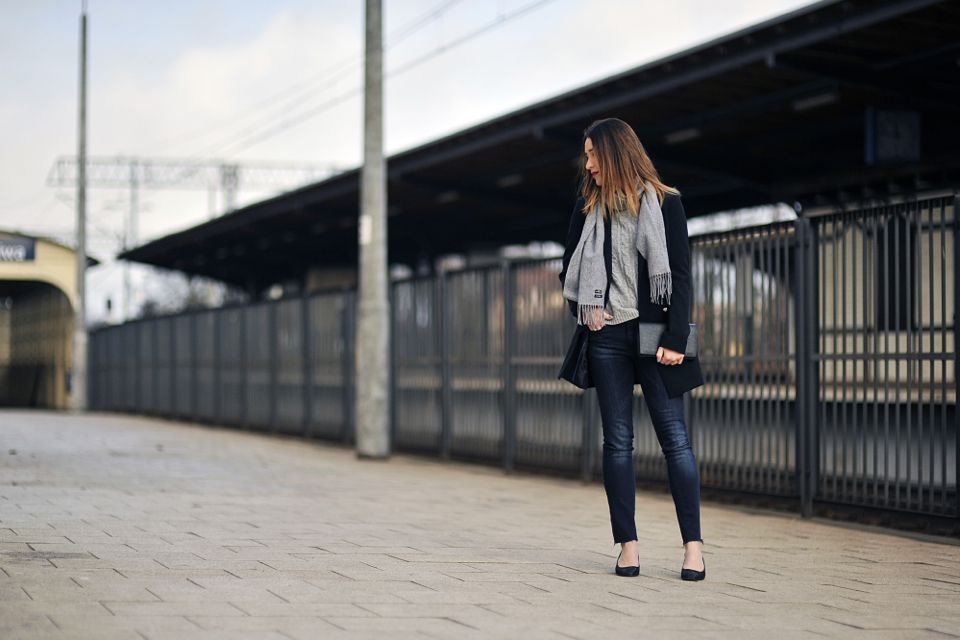raw-hem-jeans-street-style