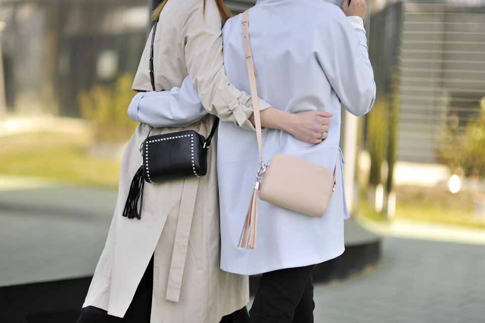 bag-with-fringe-outfit