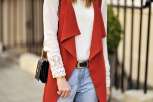 long-vest-street-style