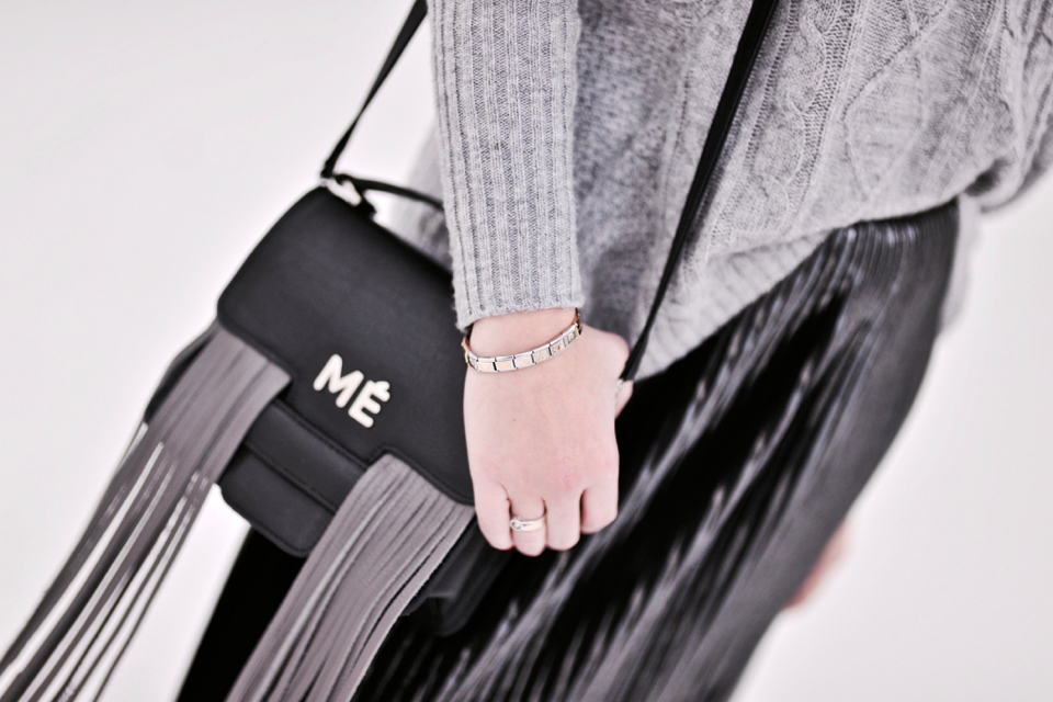 bag-with-fringe-outfit
