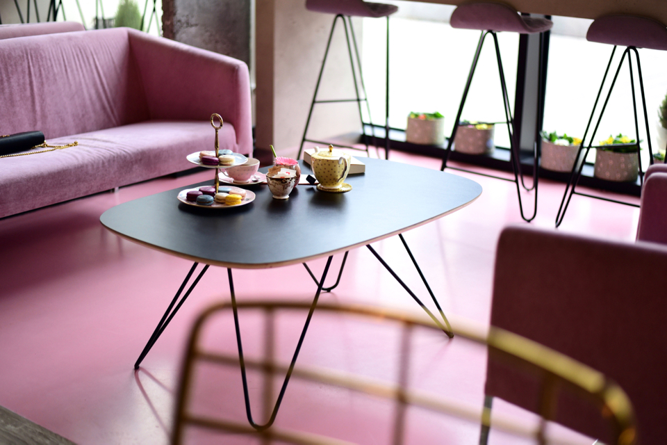 rosse-rosse-cafe-gdynia-pink-interior