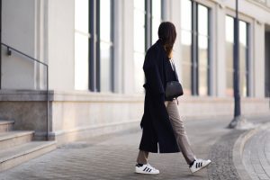 how-to-create-an-elegant-outfit-wearing-adidas-superstar