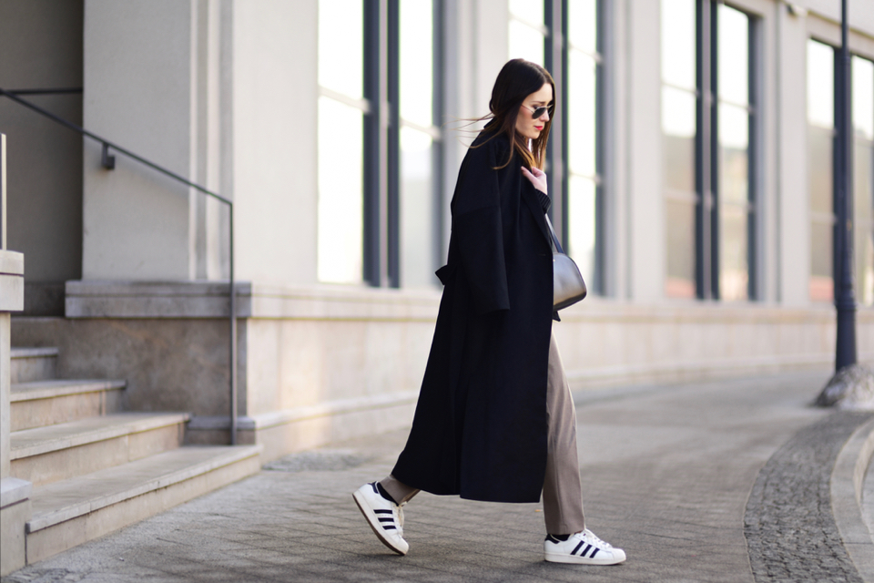 ELEGANT LOOK WITH ADIDAS SUPERSTAR Shiny Syl blog