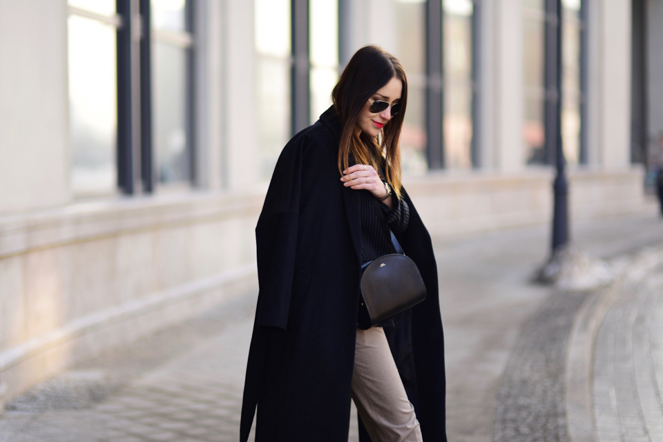 apc-paris-bag-outfit