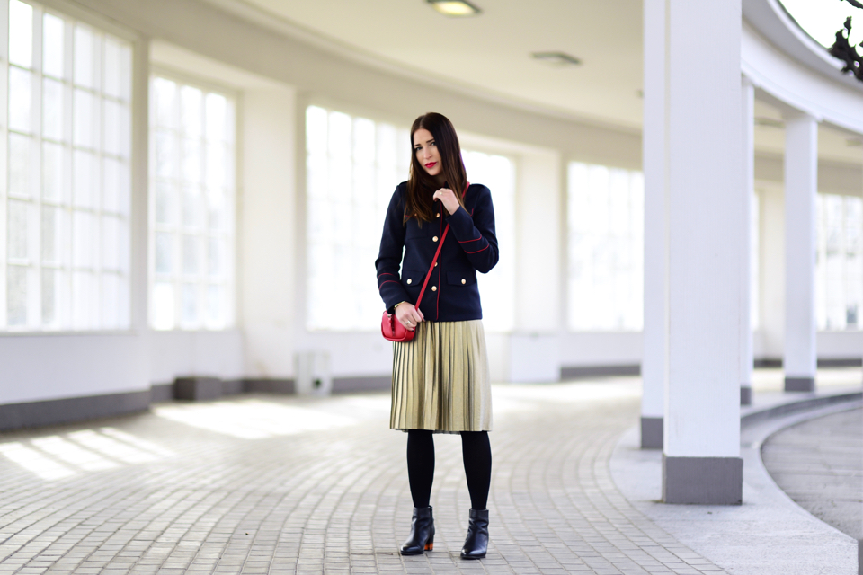 metallic-skirt-how-to-wear