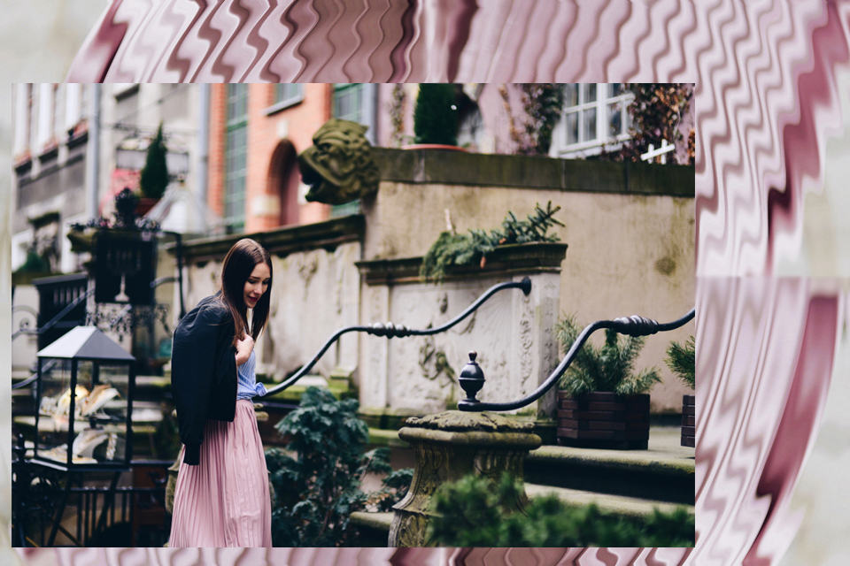 black-bomber-pink-pleated-skirt-street-style