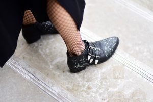 fishnet-tights-and-dress-street-style-outfit