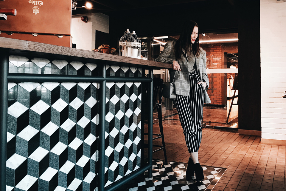 oversized-checket-jacket-outfit-street-style