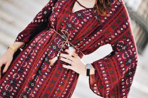 sukienka-w-stylu-boho-jak-nosić