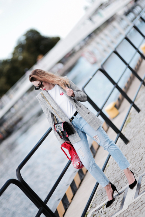 checked-jacket-t-shirt-jeans-pinko-bag-outfit-idea