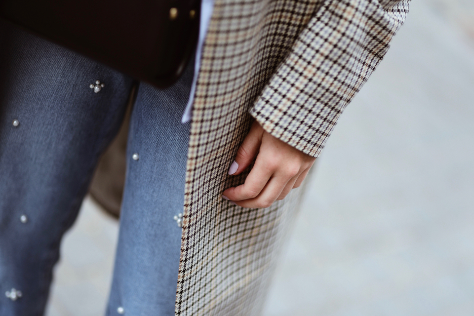 checked-coat-street-style-fashion-outfit-idea