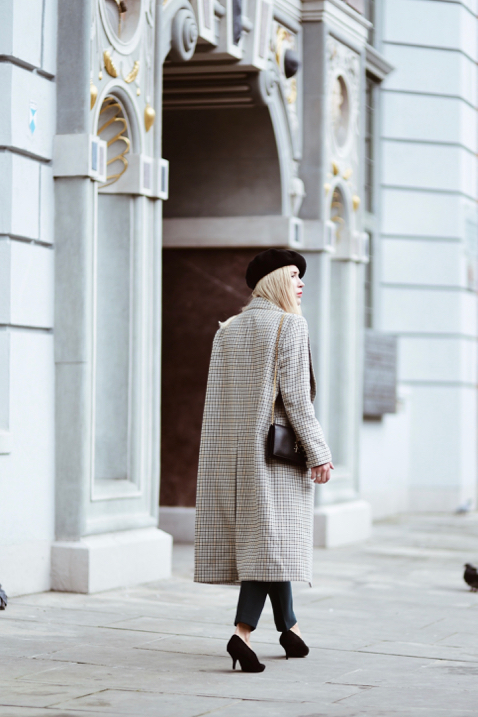 oversized-checkered-coat-street-style-outfit