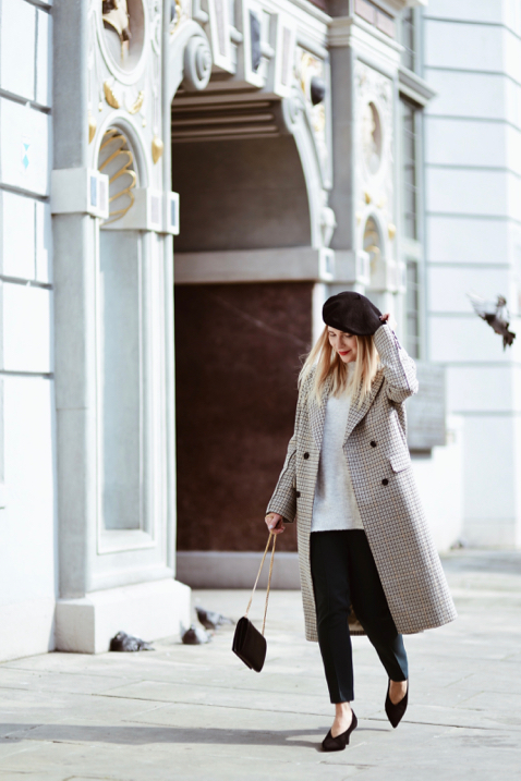 oversized-checked-coat-street-style-outfit