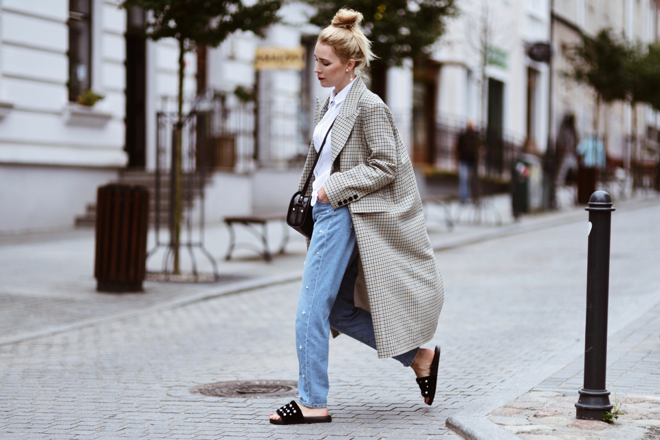 oversized-checked-coat-hm-trend-street-style-outfit-idea
