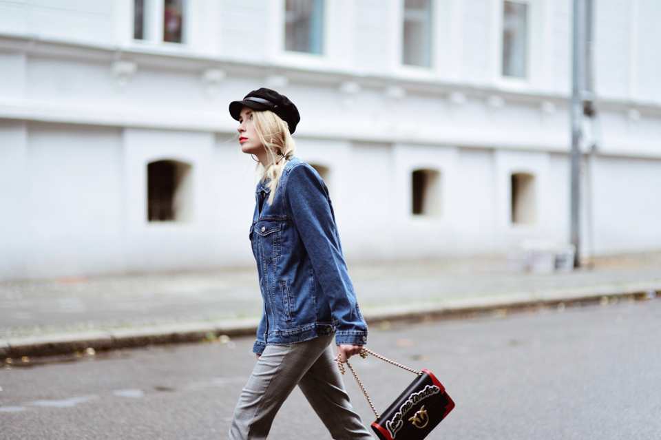 baker-boy-cap-hat-checked-pants-street-style-outfit-idea