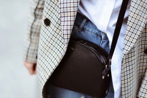 apc-paris-half-moon-bag-stylizacja