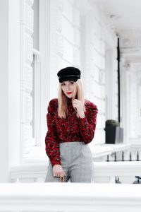 czerwona-koszula-stylizacja