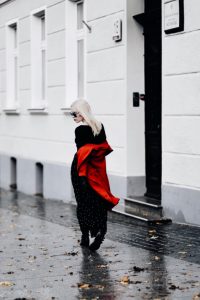 jak-się-ubrać-na-imprezę-andrzejkową-stylizacja